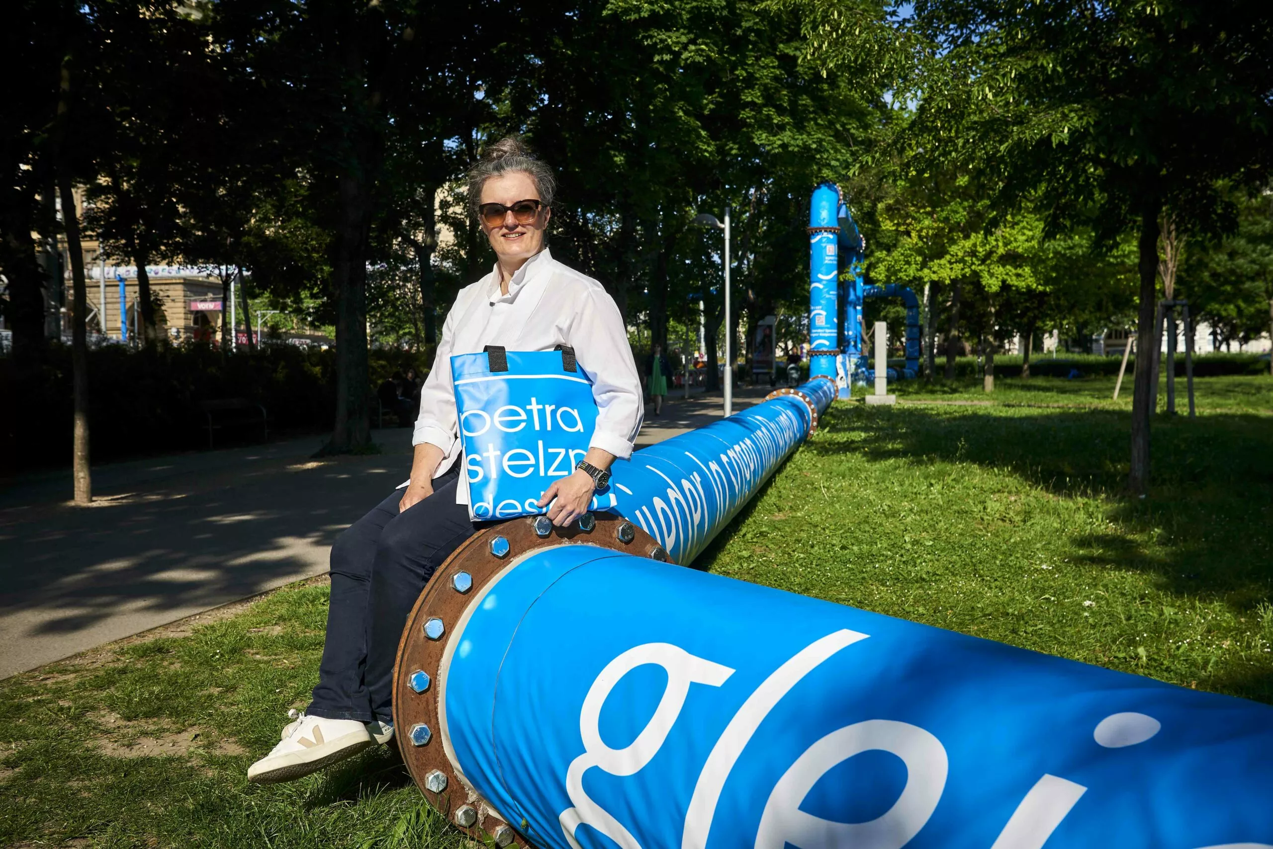 Petra Stelzmüller Undine kommt Kunstprojekt